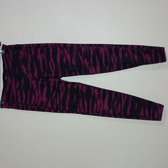 Old Navy Leggings/Joy Lab Sports Bra - Picture 5 of 13